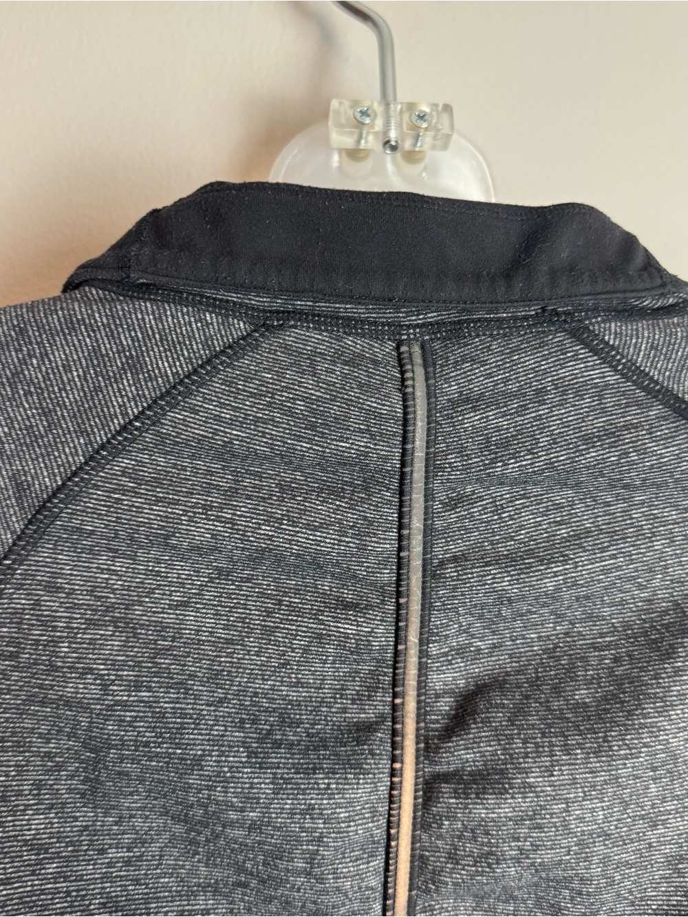 Lululemon Run Switchback Reversible Black And Grey 1/4 Zip Size 8 - Picture 8 of 9